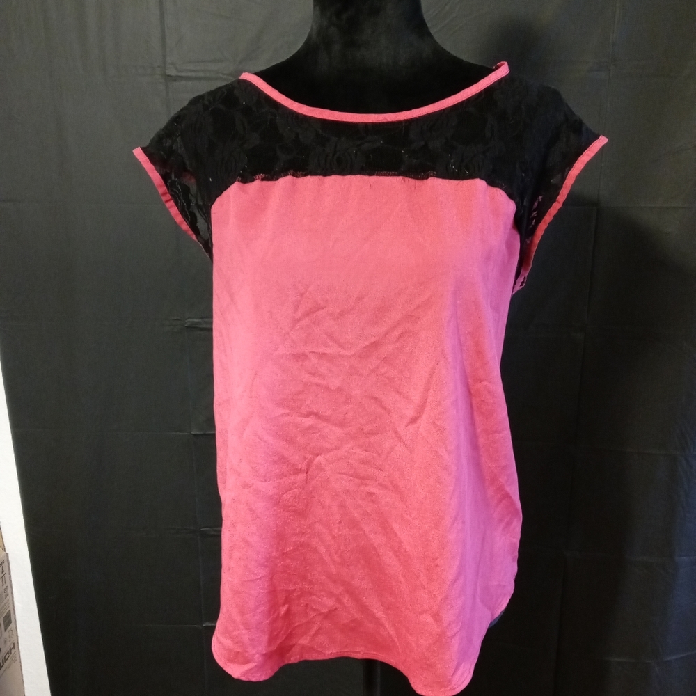 Rose pink pink and black blouse